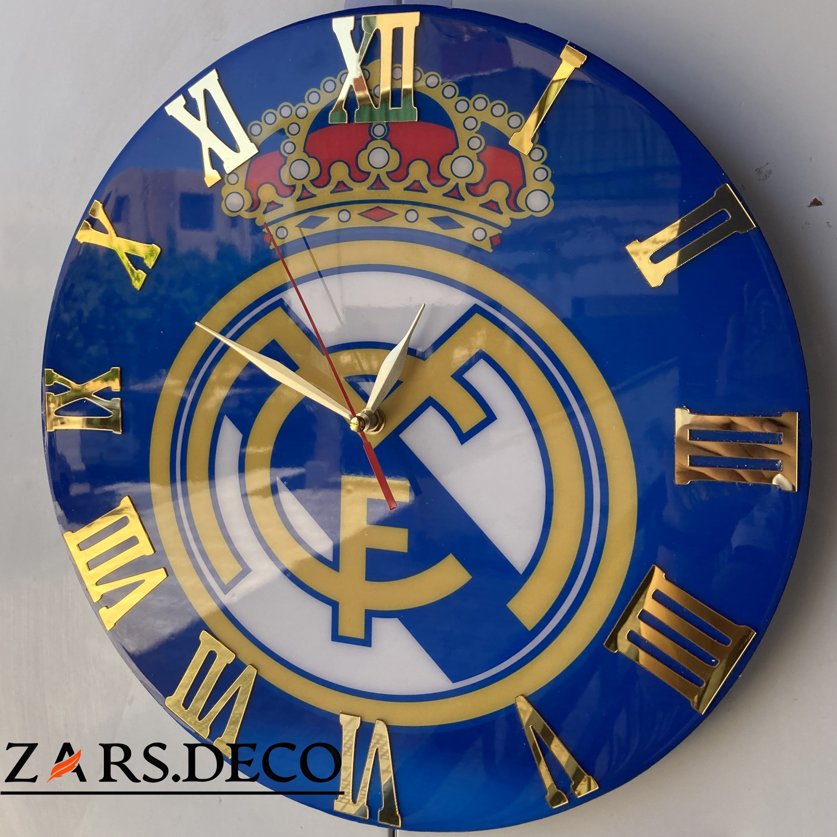 ساعات الاندية horloge club