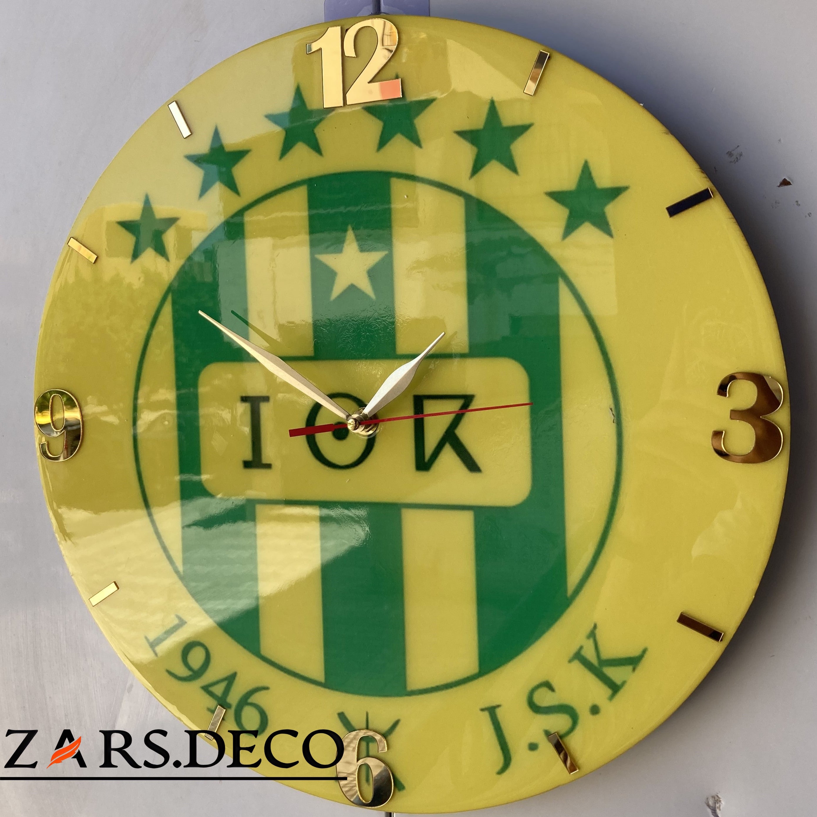 ساعات الاندية horloge club