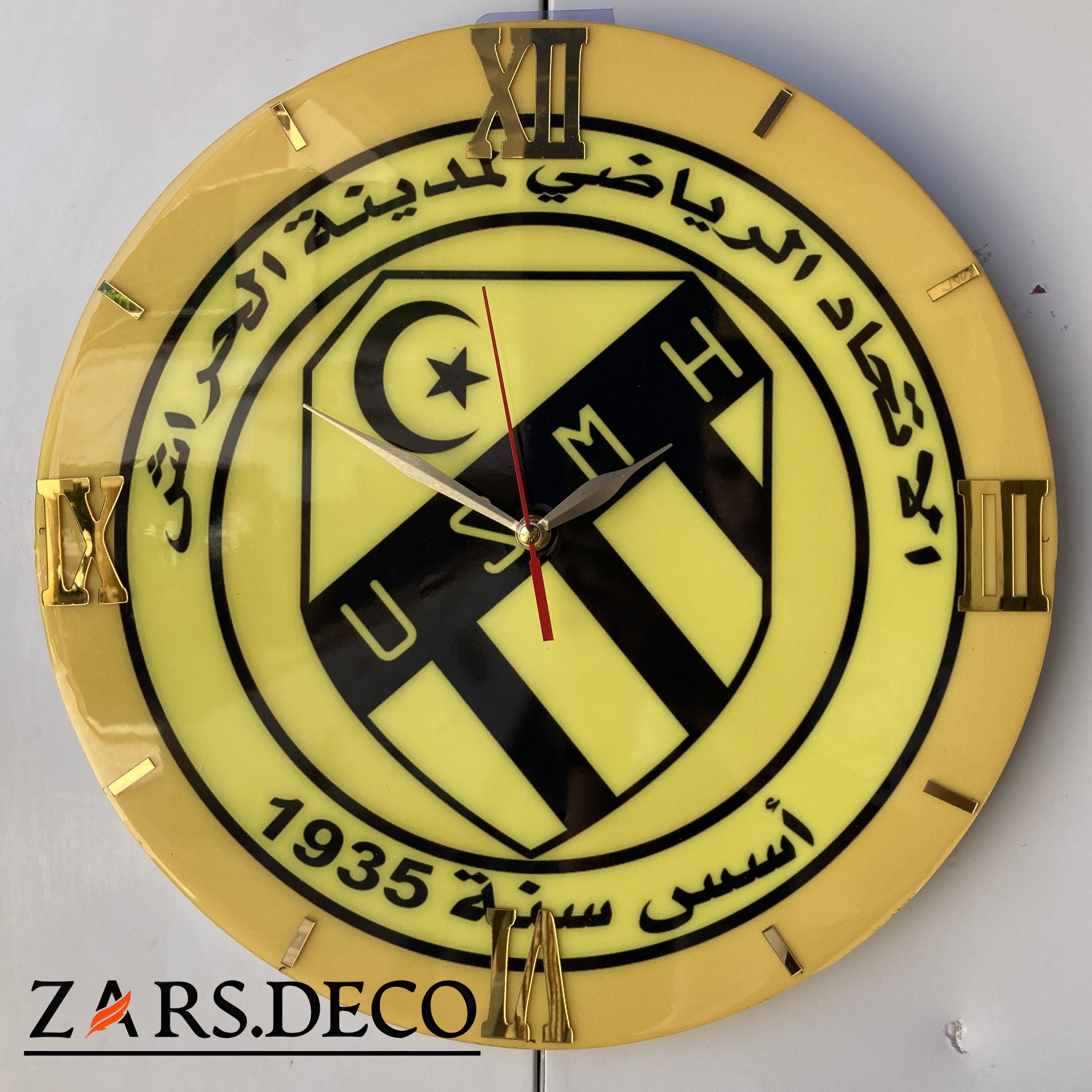 ساعات الاندية horloge club