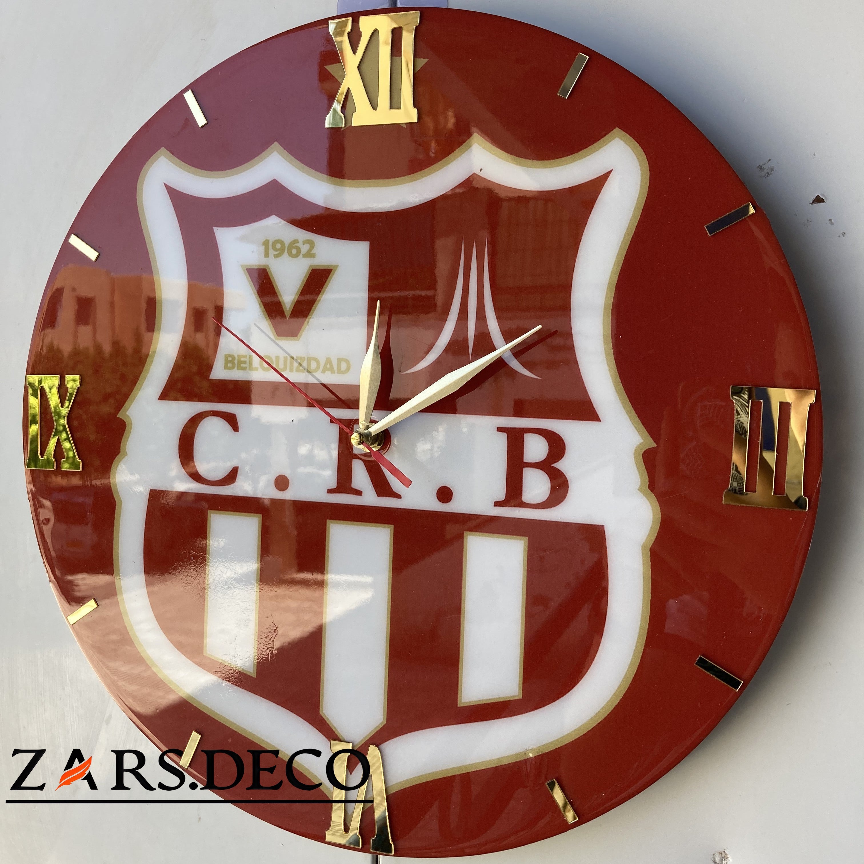 ساعات الاندية horloge club