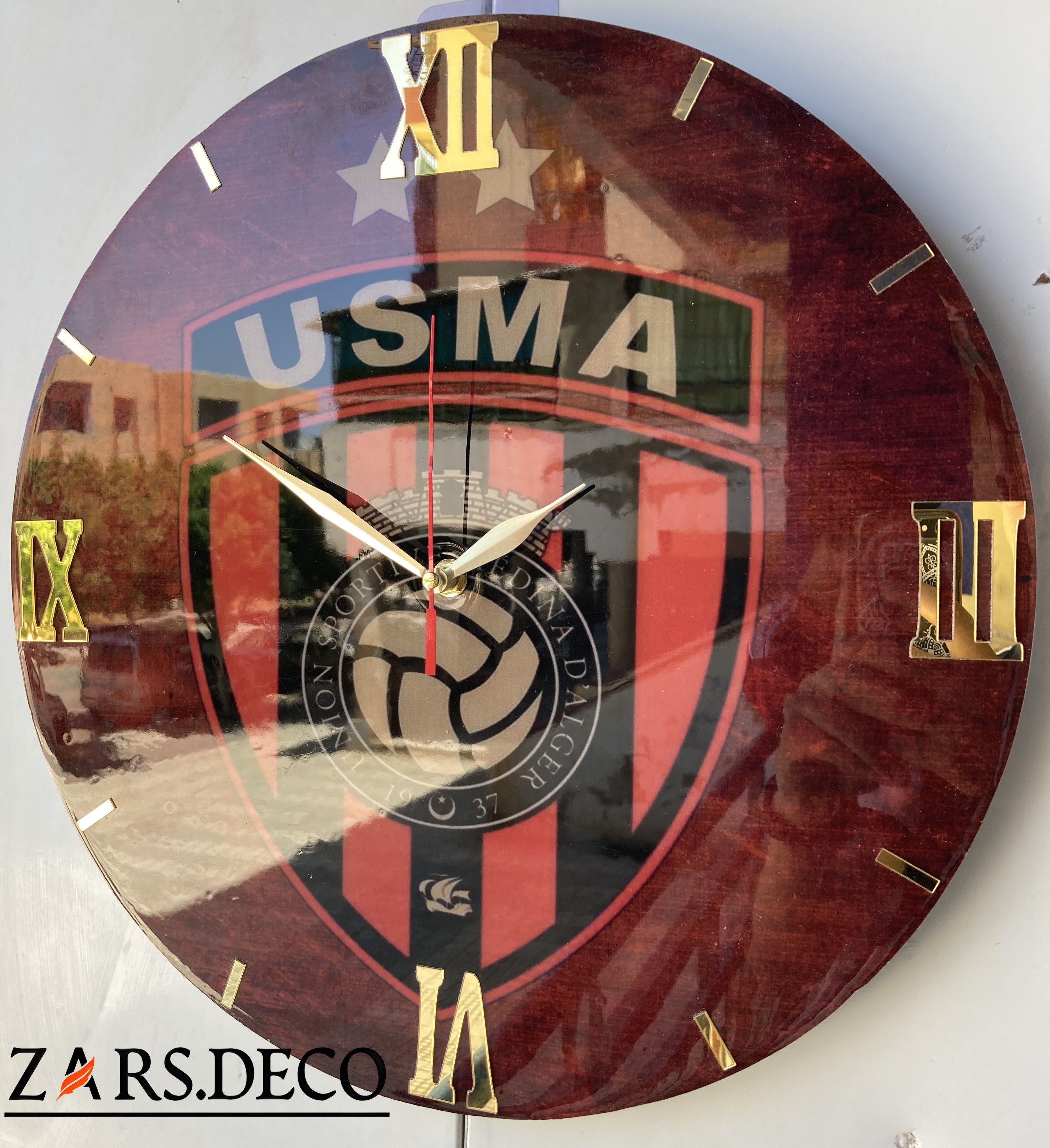 ساعات الاندية horloge club