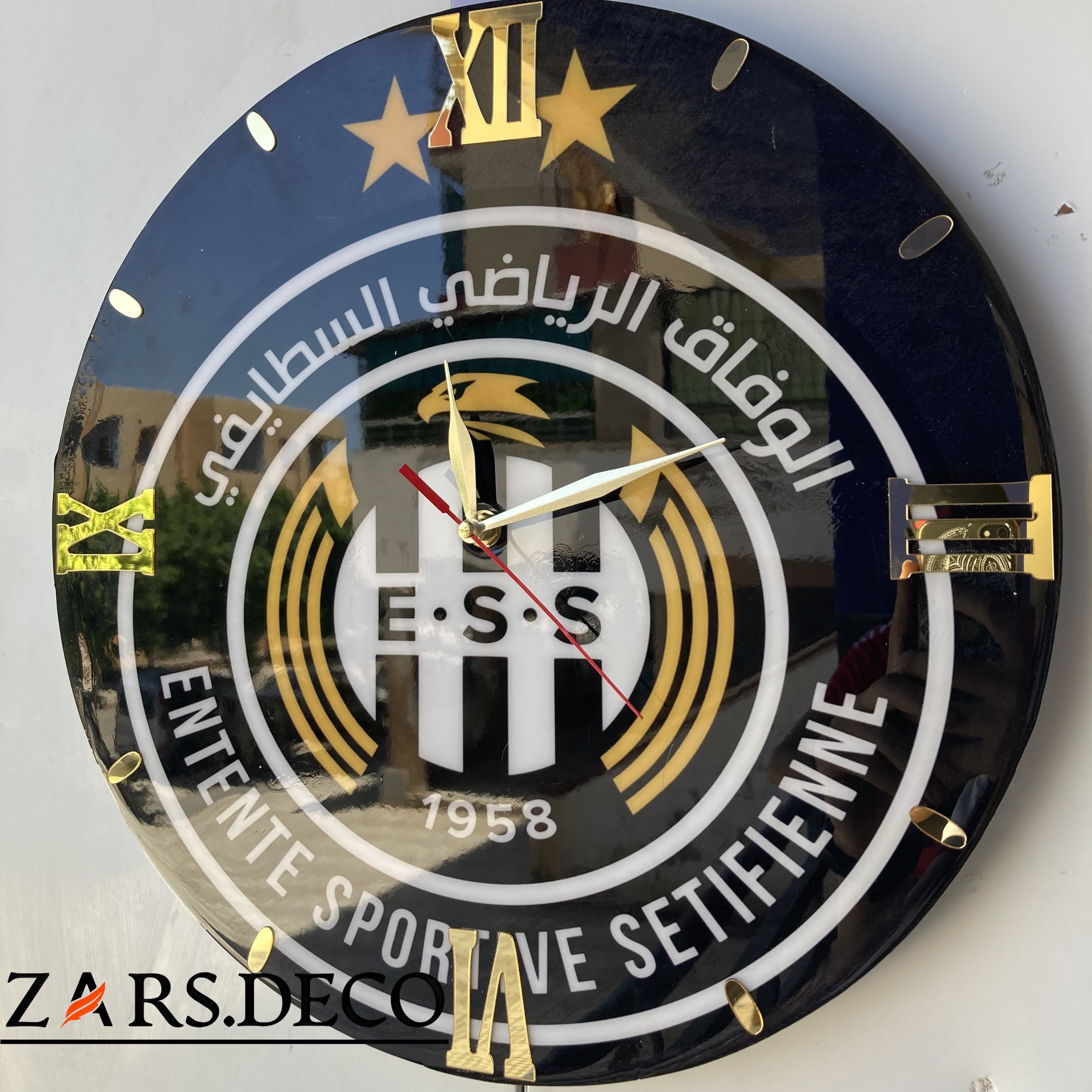 ساعات الاندية horloge club