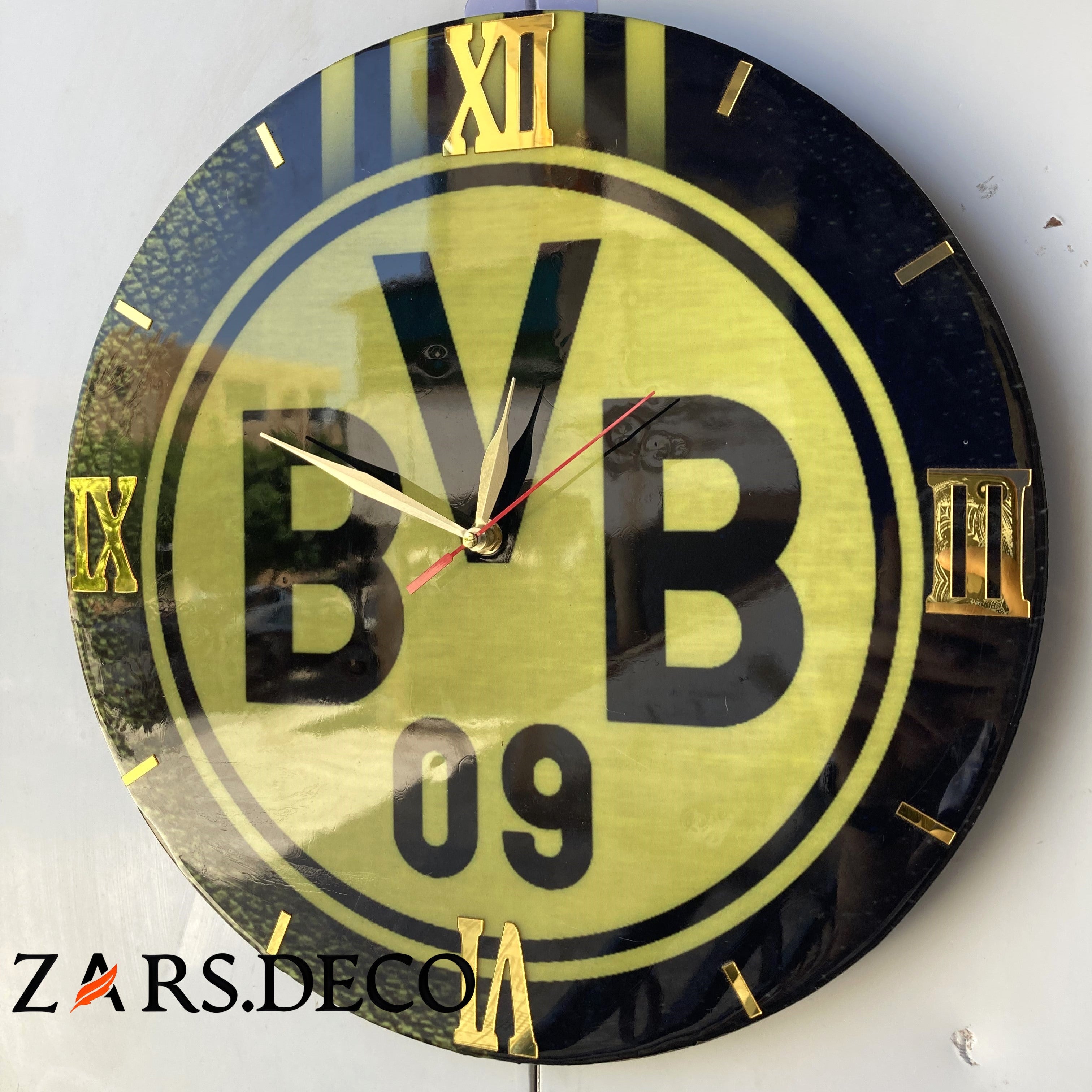 ساعات الاندية horloge club